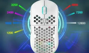 Biała myszka optyczna lub laserowa z podświetleniem RGB i skalą DPI od 1200 do 12800.