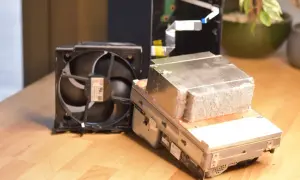 Wentylator i radiator z konsoli, części do walki z throttlingiem.