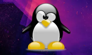 Tux, maskotka **Linux**a, na tle fioletowo-różowych, abstrakcyjnych kształtów i drobnych iskier.