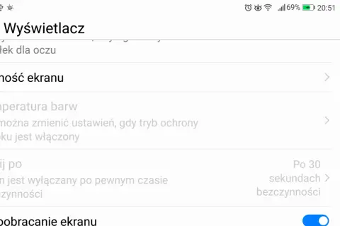 Ustawienia wyświetlacza: Jasność ekranu, Temperatura barw, Uśpij po (jak zmienić czas wygaszania ekranu).