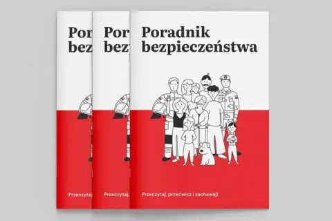 Poradnik bezpieczeństwa z rysunkami ludzi w mundurach i hasłem "Przeczytaj, przećwicz i zachowaj!". Nie ma tu żadnego hakera.