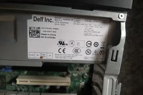 Zasilacz Dell Optiplex 990 specyfikacja: model H250AD-00, 250W mocy, Made in China.