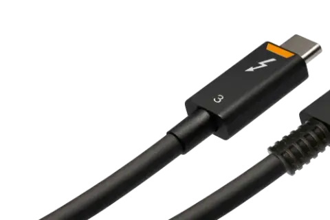 Dwa kable USB-C. Jeden z symbolem błyskawicy i oznaczeniem "3", drugi z napisem "USB 20G".
