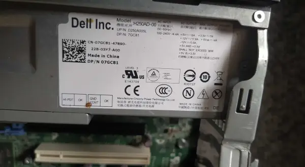 Zasilacz Dell Optiplex 990 specyfikacja: model H250AD-00, 250W mocy, Made in China.