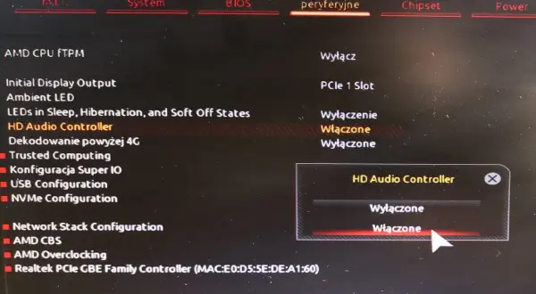 Ekran BIOS, sekcja "Urządzenia peryferyjne". Widoczna opcja "HD Audio Controller" z zaznaczoną wartością "Włączone". Tak sprawdzisz kartę dźwiękową.