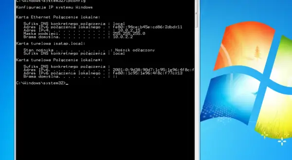 Wiersz polecenia Windows 10 wyświetla konfigurację IP systemu, w tym adresy IPv4 i IPv6 dla połączenia Ethernet.