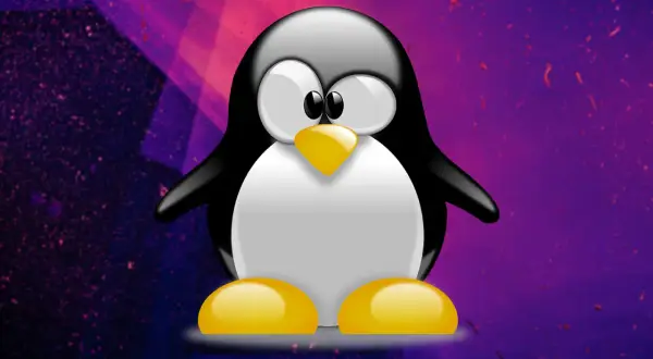 Tux, maskotka **Linux**a, na tle fioletowo-różowych, abstrakcyjnych kształtów i drobnych iskier.
