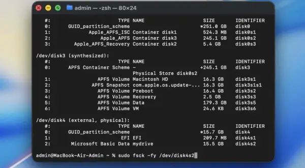 Terminal z listą partycji dyskowych i poleceniem `sudo fsck -fy /dev/disk4s2`. Widać partycje APFS i EFI.