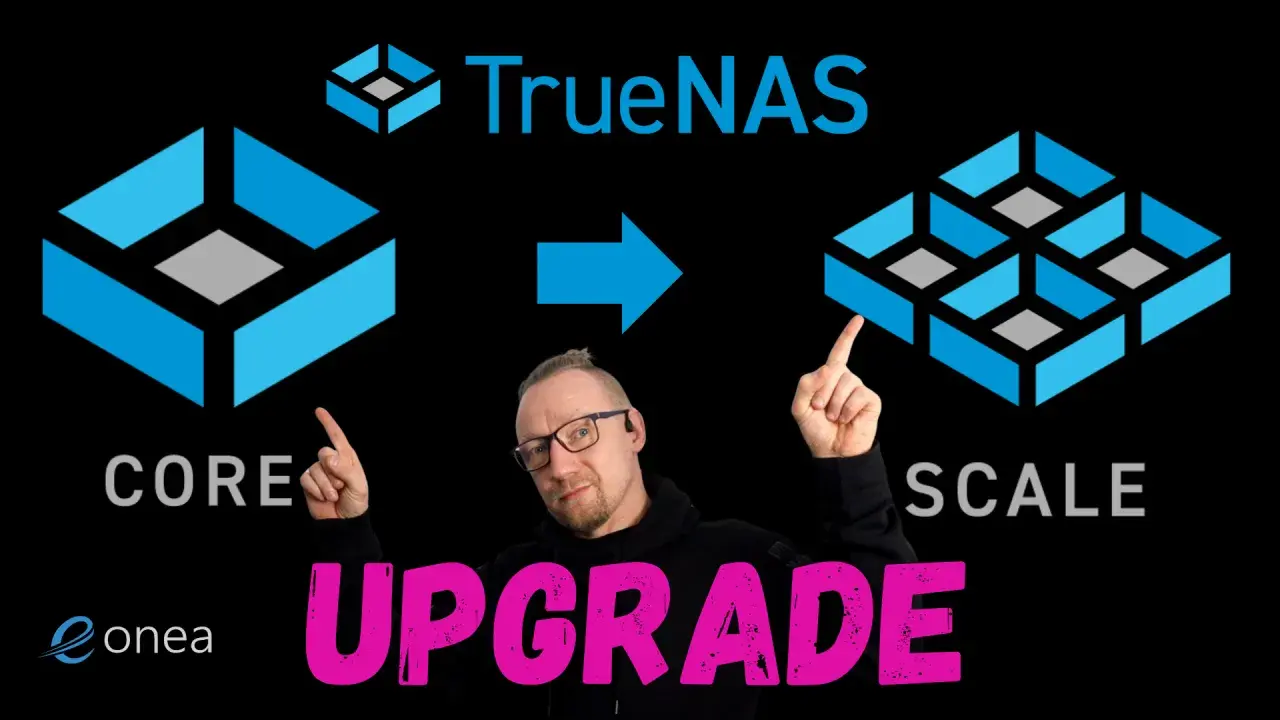 Mężczyzna wskazuje na przejście z TrueNAS CORE do SCALE. Ulepszenie systemu NAS.