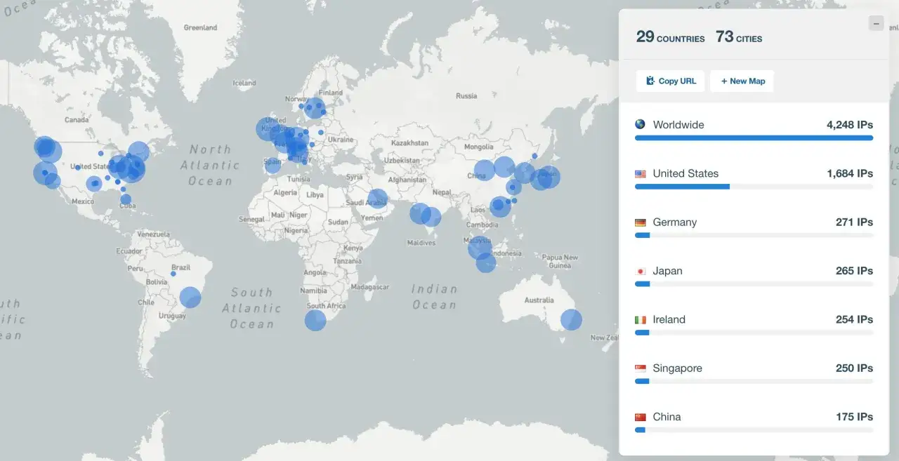 Mapa świata z zaznaczoną geolokalizacją IP. Najwięcej adresów IP w USA, Niemczech i Japonii.